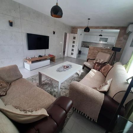 Bonaca - Bar Apartment Bagian luar foto