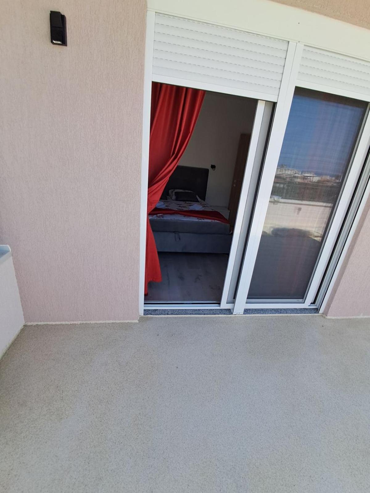 Bonaca - Bar Apartment Bagian luar foto